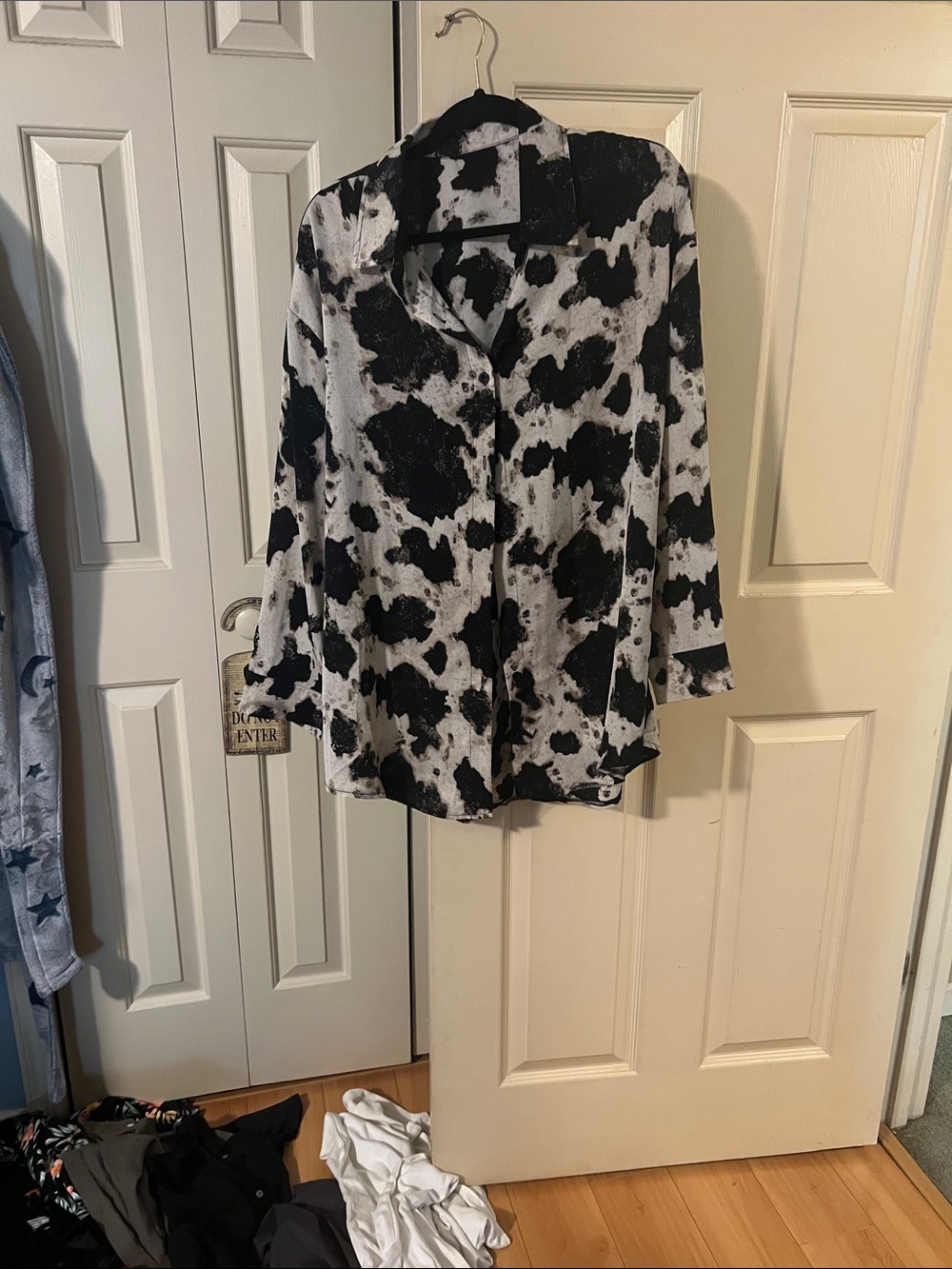 SHEIN Black and White Abstract Print Long Sleeve Blouse